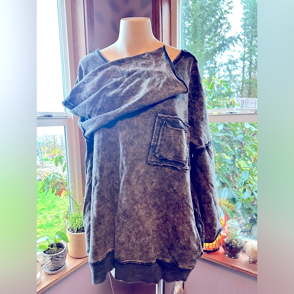 Zenana Edgy Sweatshirt